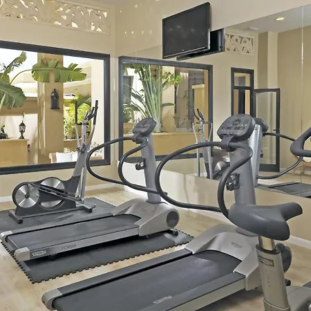Villa La Caleta Sleeps 6 Pool Air Con Wifi Costa Adeje (Tenerife)