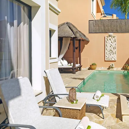 La Caleta Sleeps 6 Pool Air Con Wifi Costa Adeje (Tenerife)